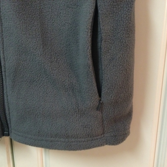 NWT Fleece Vest - Picture 3 of 6